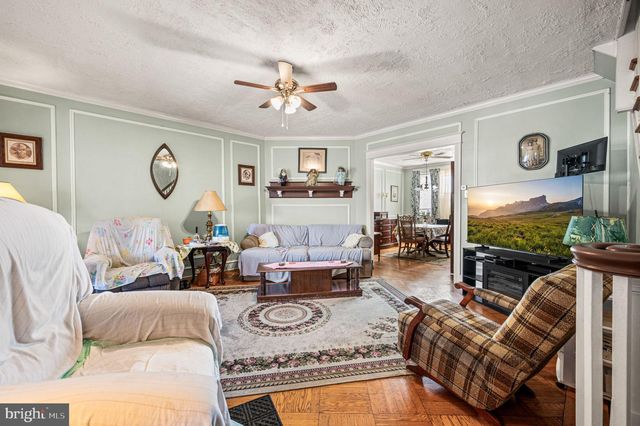 5911 E ROOSEVELT BLVD, Philadelphia, PA 19149