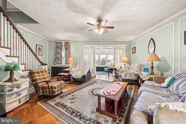 5911 E ROOSEVELT BLVD, Philadelphia, PA 19149