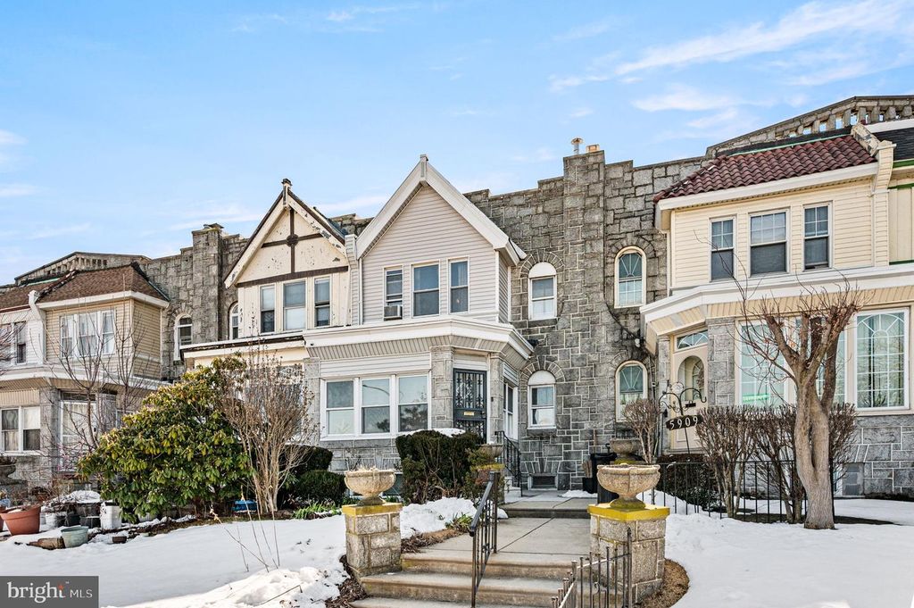 5911 E ROOSEVELT BLVD, Philadelphia, PA 19149