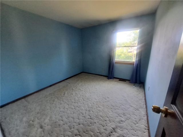 2519 Burrows St, Palmer Twp, PA 18045