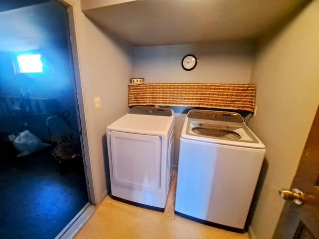 2519 Burrows St, Palmer Twp, PA 18045