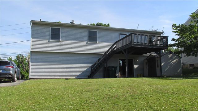 2519 Burrows St, Palmer Twp, PA 18045