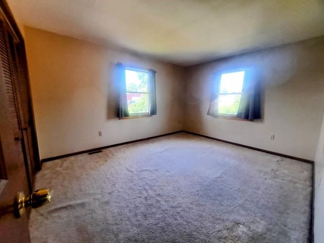 2519 Burrows St, Palmer Twp, PA 18045