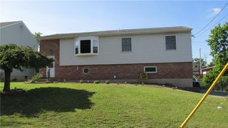 2519 Burrows St, Palmer Twp, PA 18045
