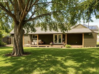 20471 Sw ROY ROGERS Rd, Sherwood, OR 97140