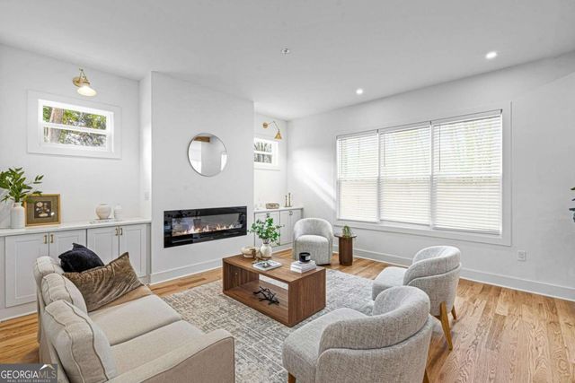 370 Yonkers Avenue NW, Atlanta, GA 30314