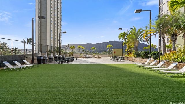 229 Paoakalani Avenue 1705, Honolulu, HI 96815