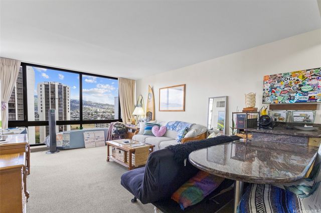 229 Paoakalani Avenue 1705, Honolulu, HI 96815