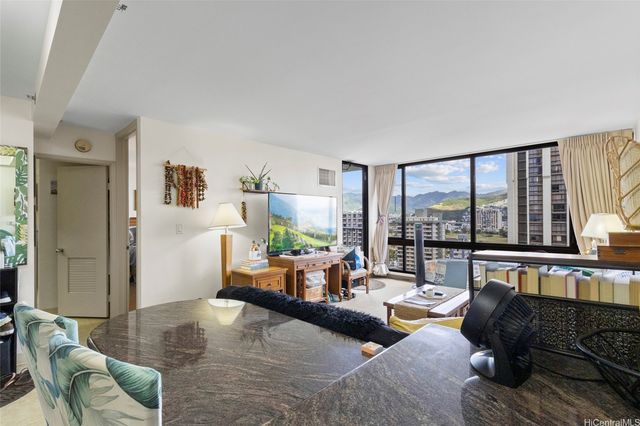 229 Paoakalani Avenue 1705, Honolulu, HI 96815