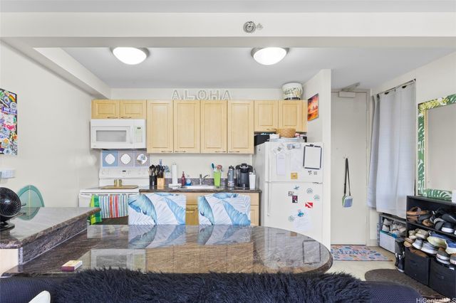 229 Paoakalani Avenue 1705, Honolulu, HI 96815