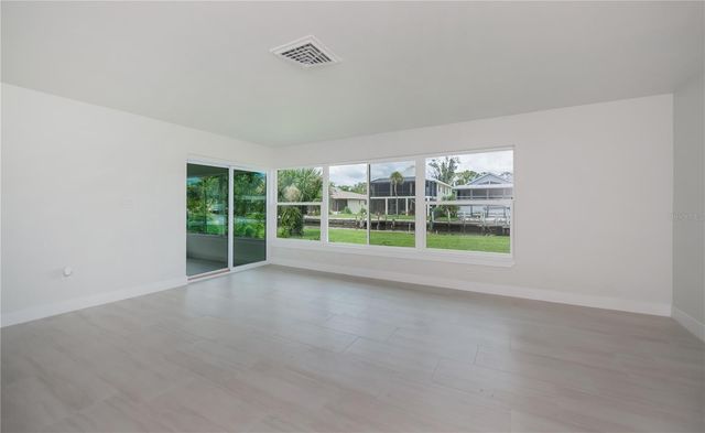 352 OAK STREET, Englewood, FL 34223