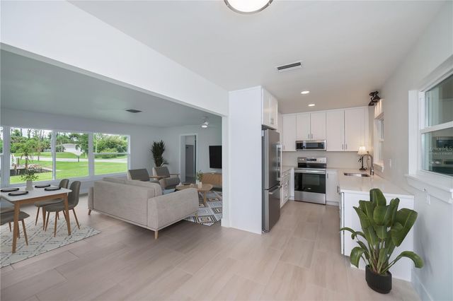 352 OAK STREET, Englewood, FL 34223