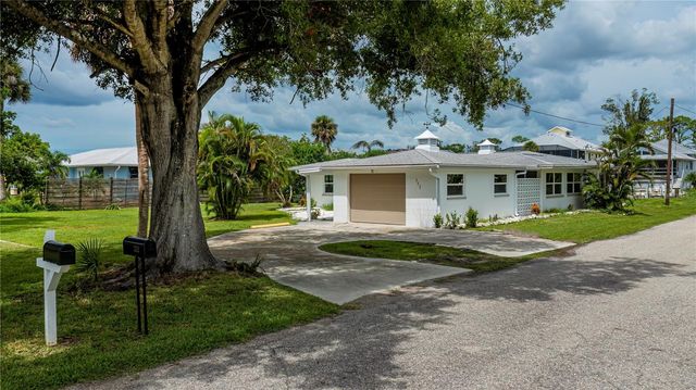 352 OAK STREET, Englewood, FL 34223