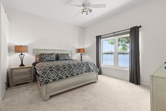 154 Berenger Walk, Royal Palm Beach, FL 33414