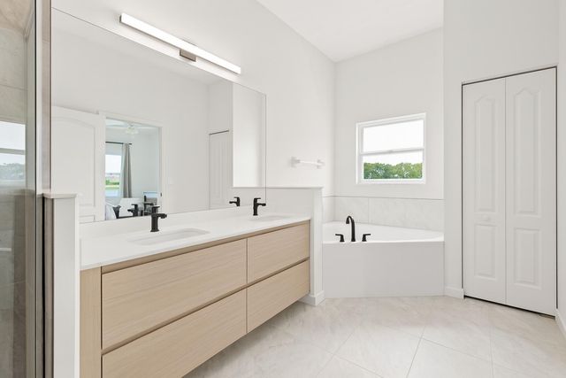 154 Berenger Walk, Royal Palm Beach, FL 33414
