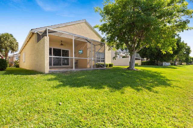 154 Berenger Walk, Royal Palm Beach, FL 33414
