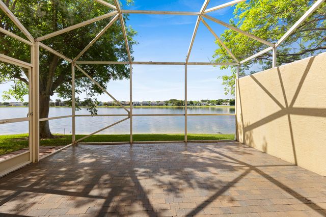 154 Berenger Walk, Royal Palm Beach, FL 33414