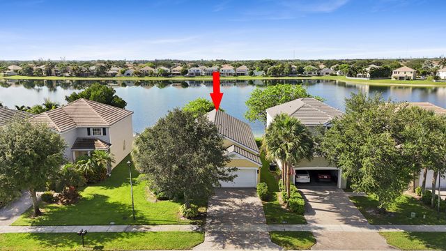 154 Berenger Walk, Royal Palm Beach, FL 33414