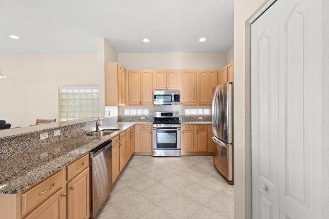 154 Berenger Walk, Royal Palm Beach, FL 33414