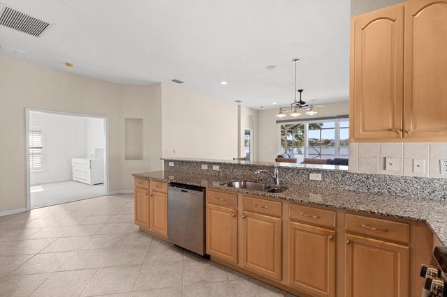 154 Berenger Walk, Royal Palm Beach, FL 33414