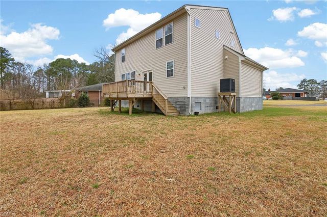 1014 Mains Creek RD, Chesapeake, VA 23320