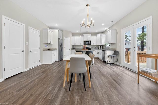 1014 Mains Creek RD, Chesapeake, VA 23320