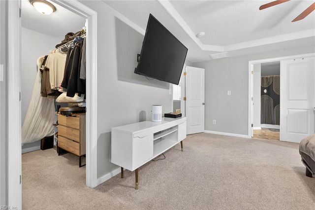 1014 Mains Creek RD, Chesapeake, VA 23320