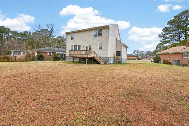 1014 Mains Creek RD, Chesapeake, VA 23320