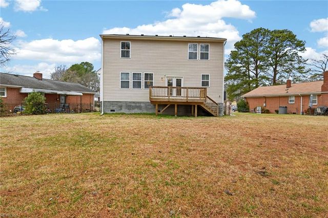 1014 Mains Creek RD, Chesapeake, VA 23320