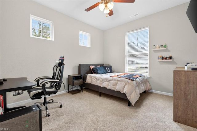 1014 Mains Creek RD, Chesapeake, VA 23320