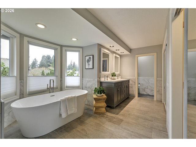 10680 Sw KIOWA Ct, Tualatin, OR 97062