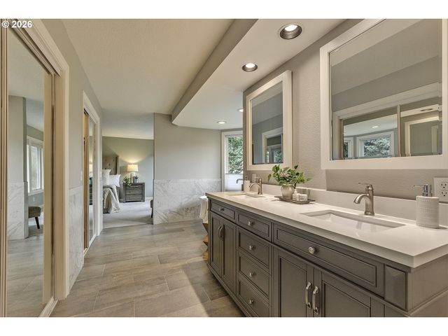 10680 Sw KIOWA Ct, Tualatin, OR 97062