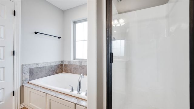 421 Capri Street, Centerton, AR 72719