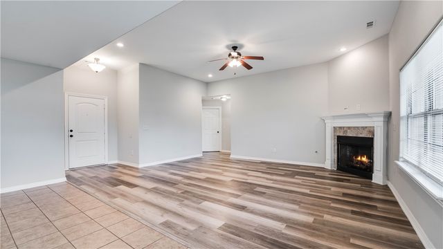421 Capri Street, Centerton, AR 72719