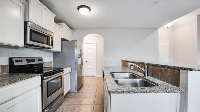 421 Capri Street, Centerton, AR 72719