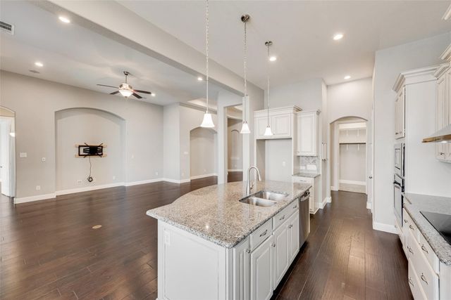4437 Wilderness Pass, Fort Worth, TX 76262