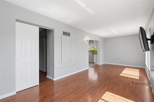 2020 WORLD PARKWAY BOULEVARD 54, Clearwater, FL 33763