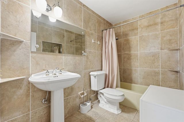 2020 WORLD PARKWAY BOULEVARD 54, Clearwater, FL 33763