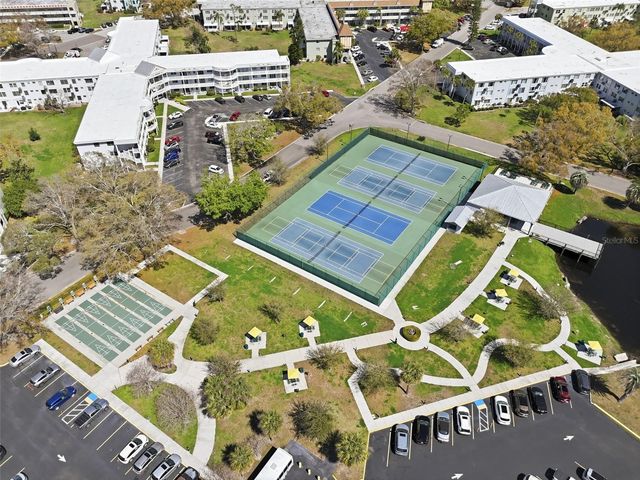 2020 WORLD PARKWAY BOULEVARD 54, Clearwater, FL 33763