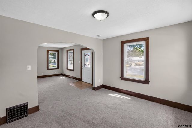2546 4Th Avenue, Council Bluffs, IA 51501