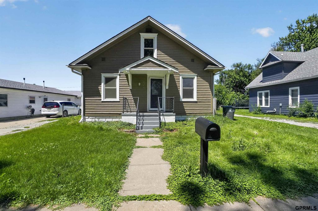 2546 4Th Avenue, Council Bluffs, IA 51501