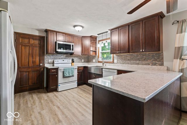 124 N Roby Drive, Anderson, IN 46012