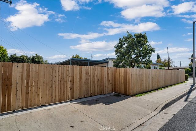 11203 Redberry, South El Monte, CA 91733