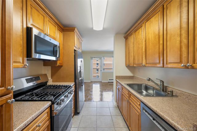 101 Gedney Street 5J, Nyack, NY 10960