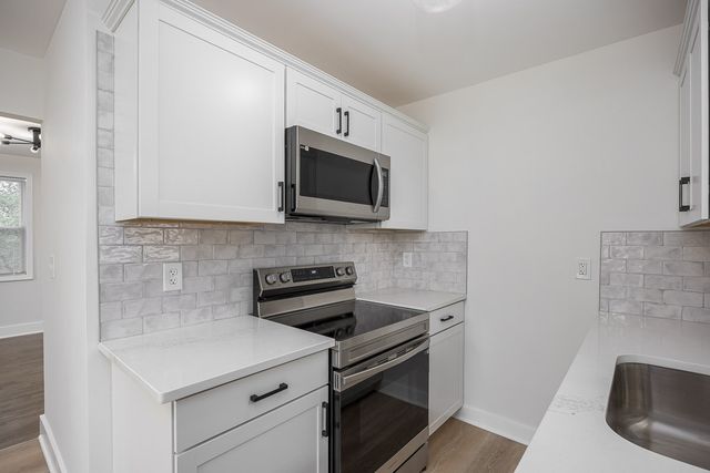 1332 Mercury Dr, Nashville, TN 37217