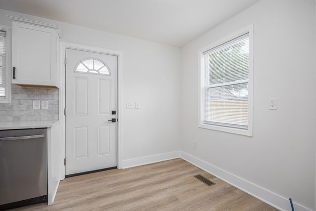 1332 Mercury Dr, Nashville, TN 37217