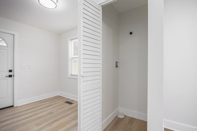 1332 Mercury Dr, Nashville, TN 37217