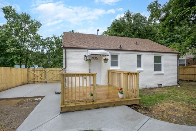 1332 Mercury Dr, Nashville, TN 37217