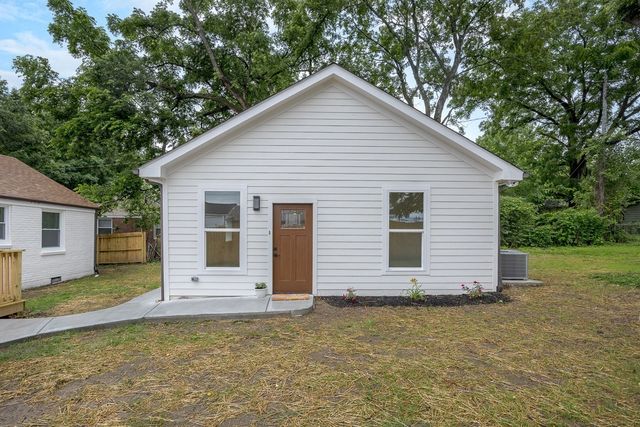 1332 Mercury Dr, Nashville, TN 37217