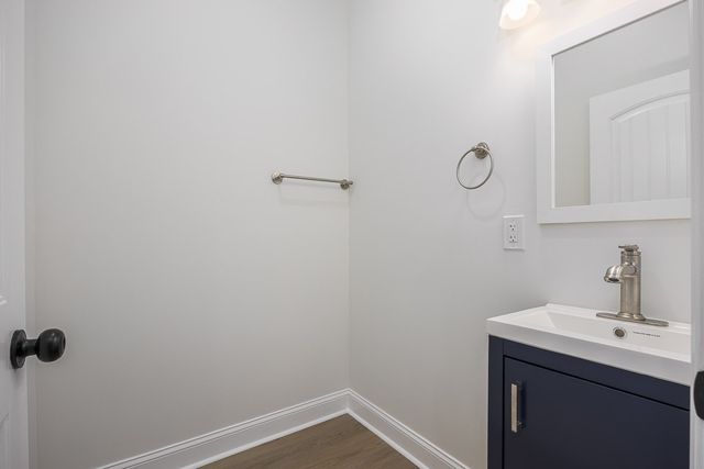 1332 Mercury Dr, Nashville, TN 37217